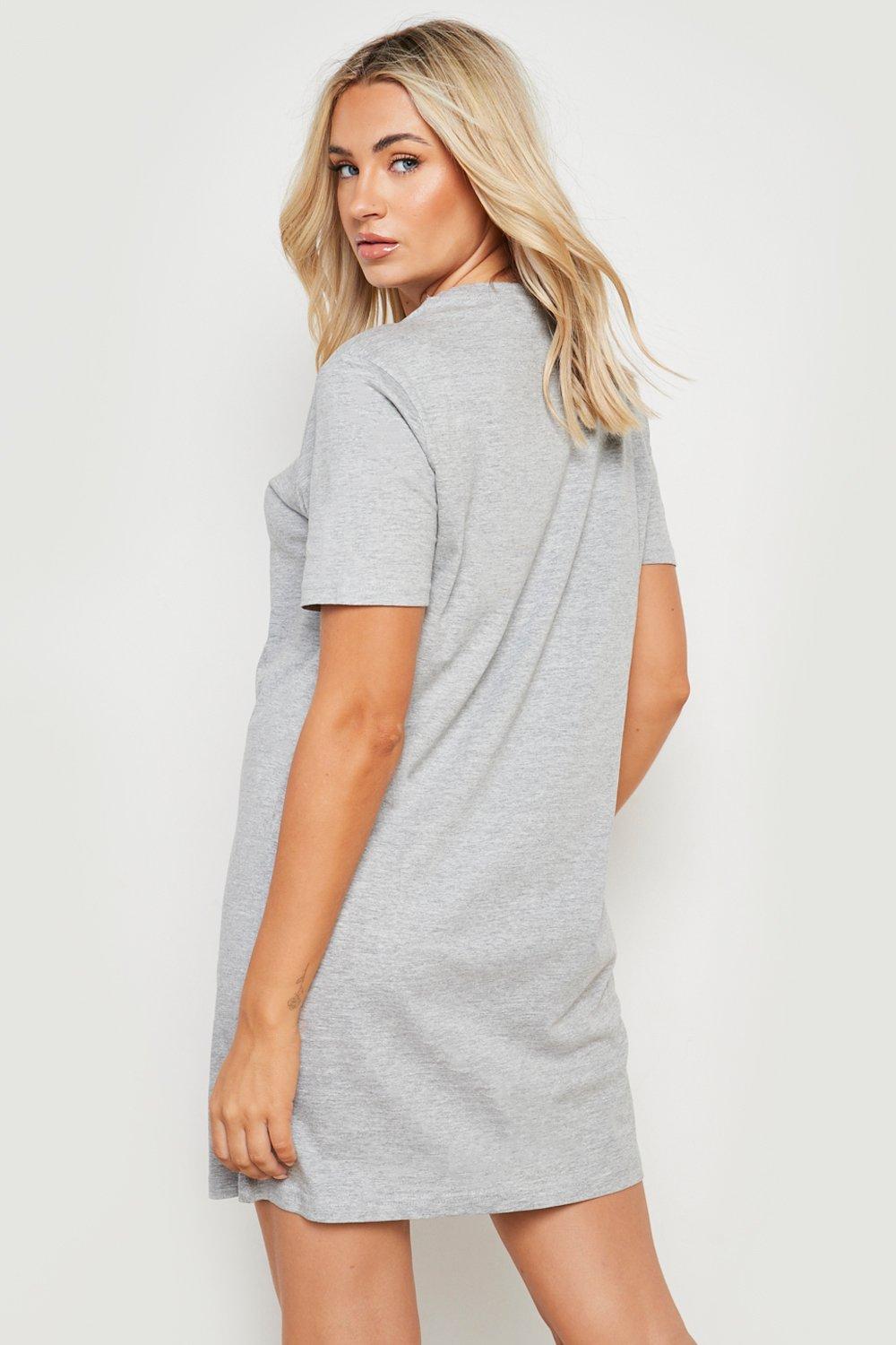 Boohoo white t shirt hot sale dress